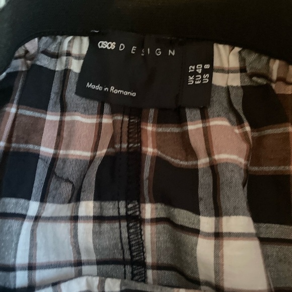 Asos DESIGN midi skirt with belt detail in check print - Picture 9 of 10